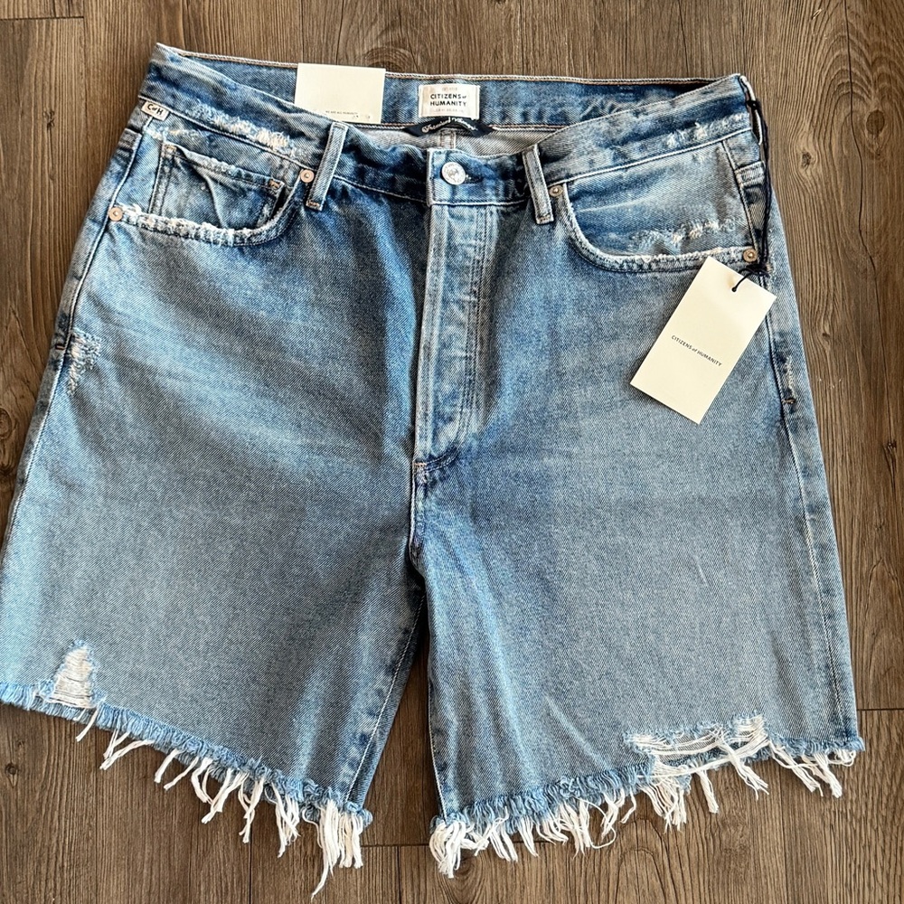 Citizens of Humanity Camilla denim cutoff shorts in Vanja size 30